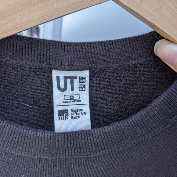 Black graphic sweatshirt NWOT - Picture 2 of 3